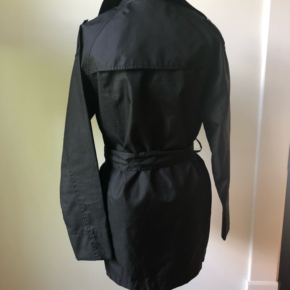 Capelli LightweightTrench Coat - Picture 3 of 6